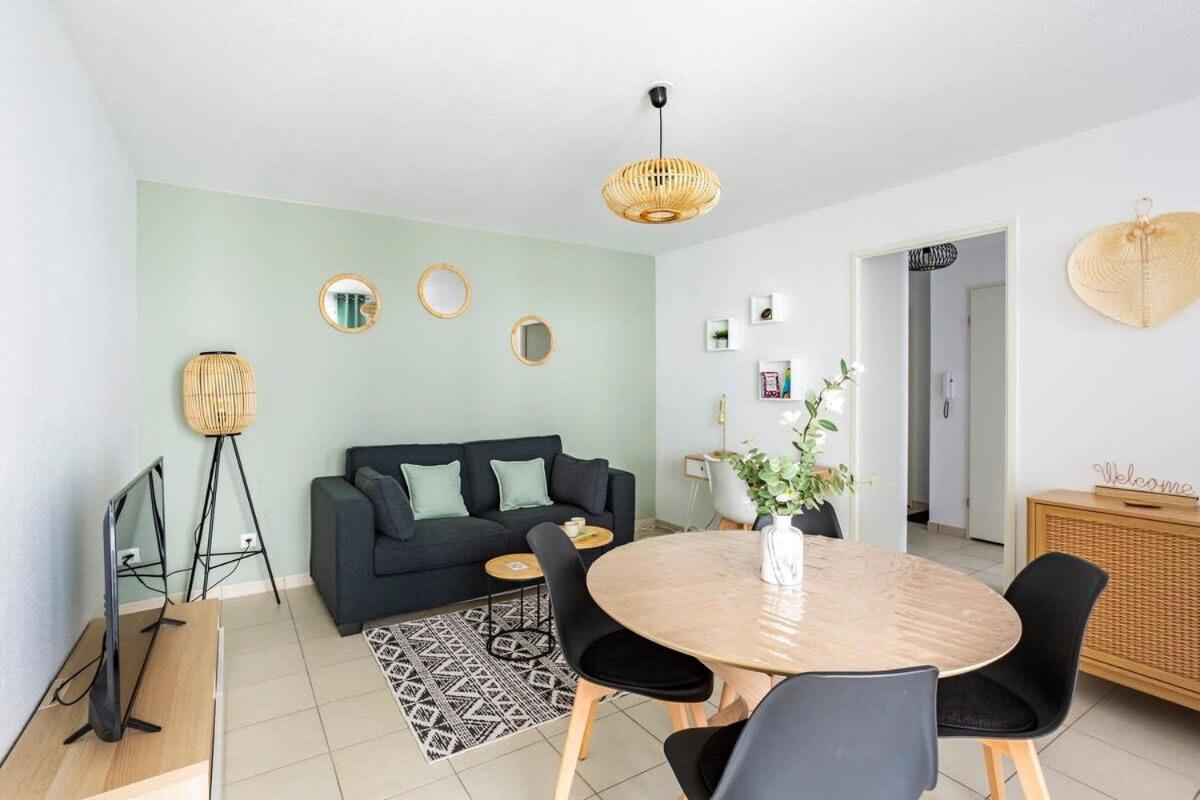 Le Sevigne - Cosy Et Calme - Balcon Et Parking Lägenhet Cesson-Sévigné Exteriör bild